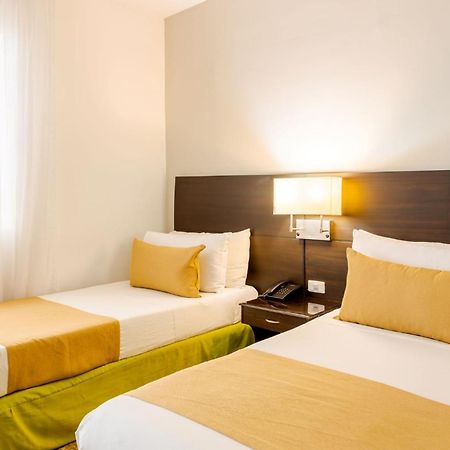 Hotel Manantial Мельгар Экстерьер фото
