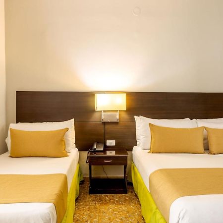 Hotel Manantial Мельгар Экстерьер фото