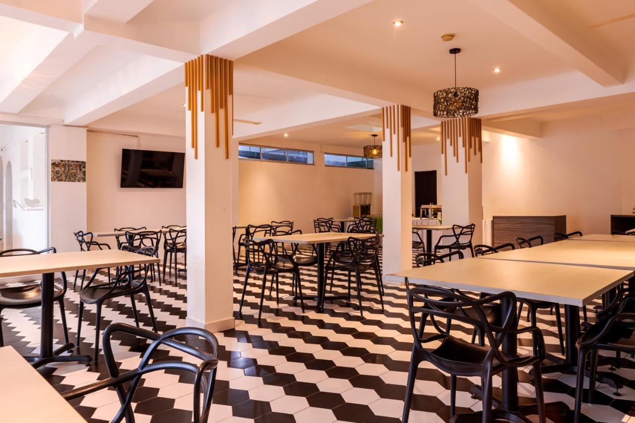 Hotel Manantial Мельгар Экстерьер фото