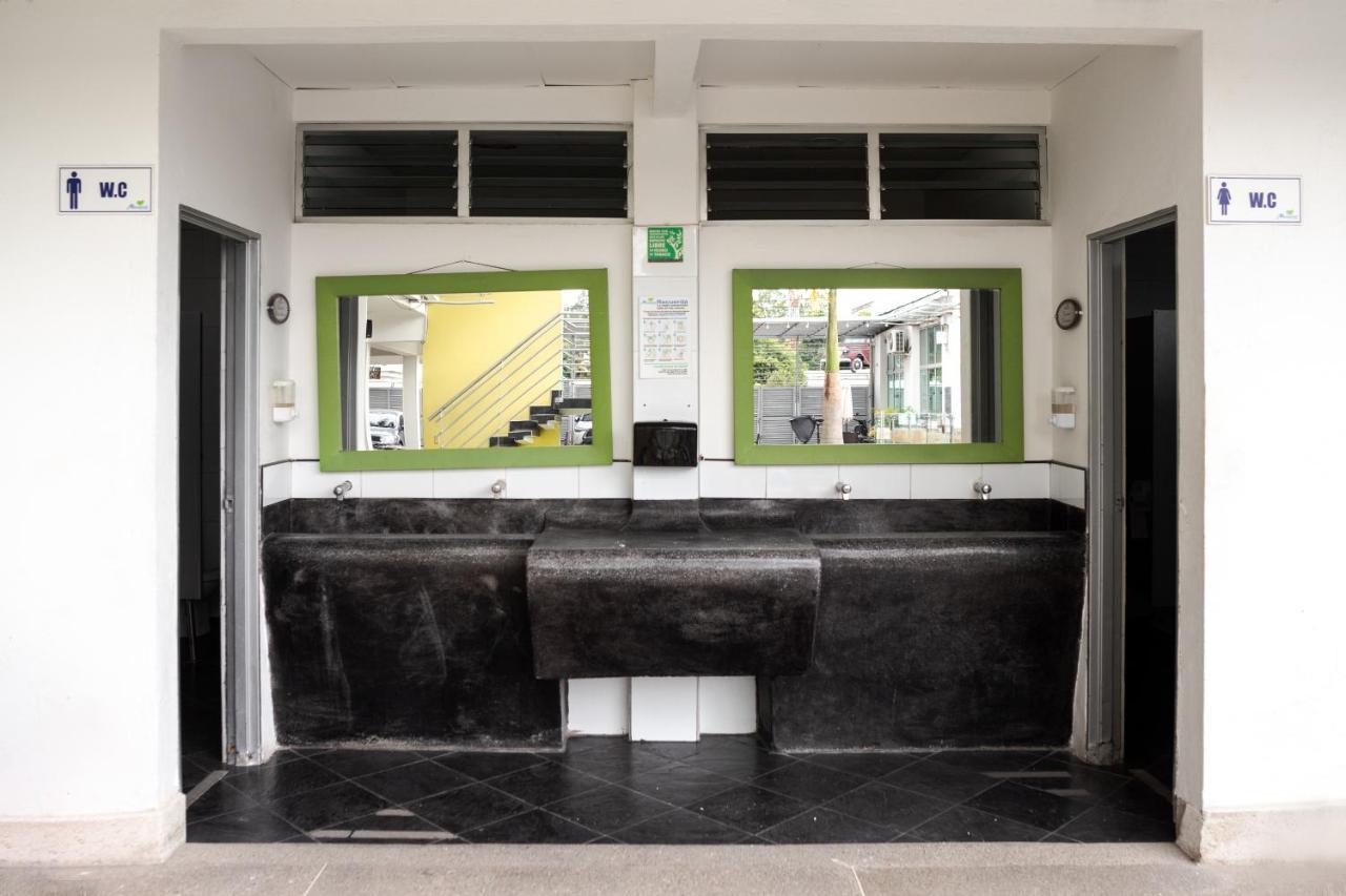 Hotel Manantial Мельгар Экстерьер фото