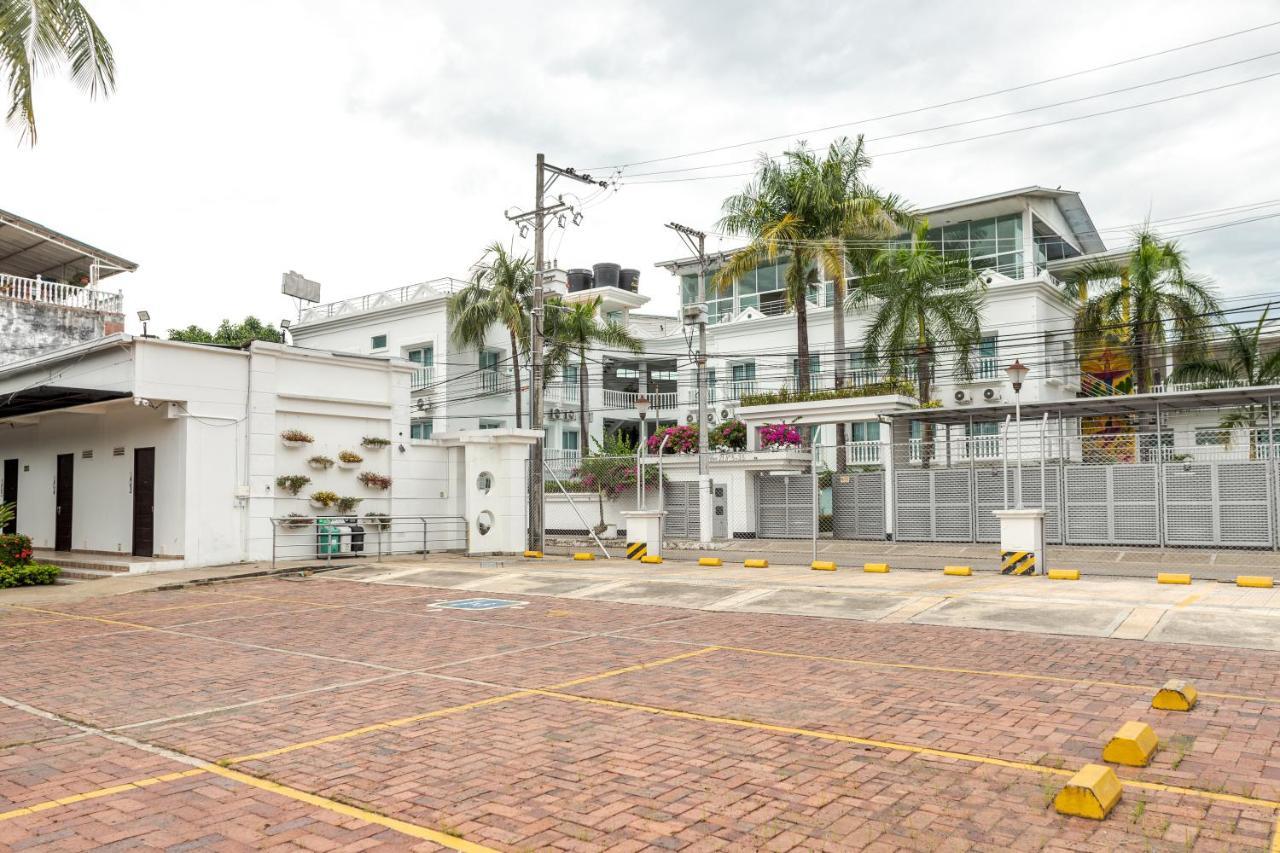 Hotel Manantial Мельгар Экстерьер фото