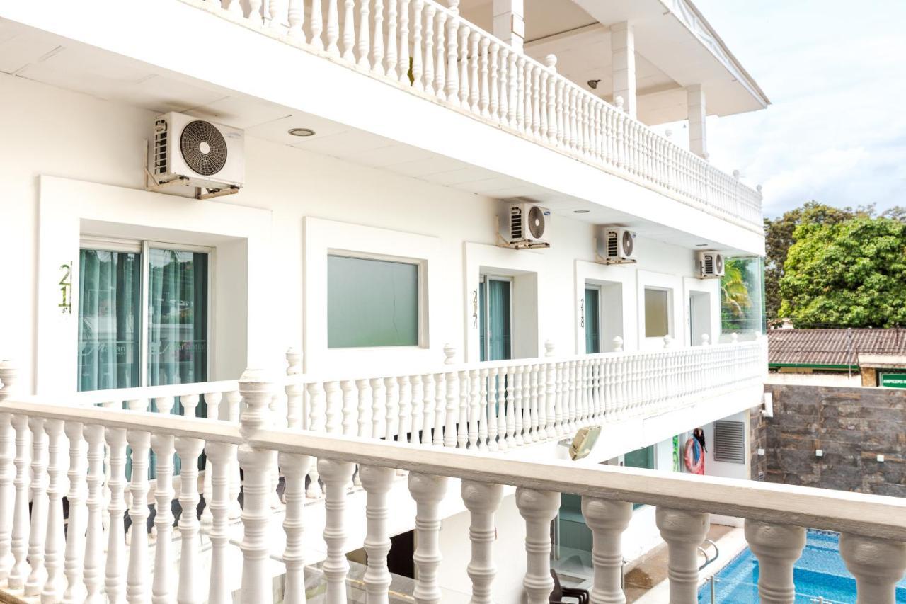 Hotel Manantial Мельгар Экстерьер фото