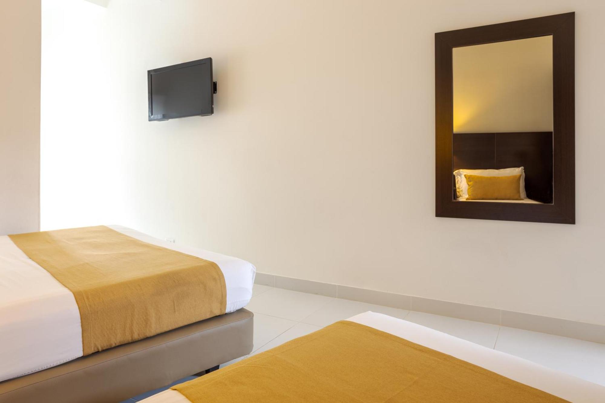 Hotel Manantial Мельгар Экстерьер фото